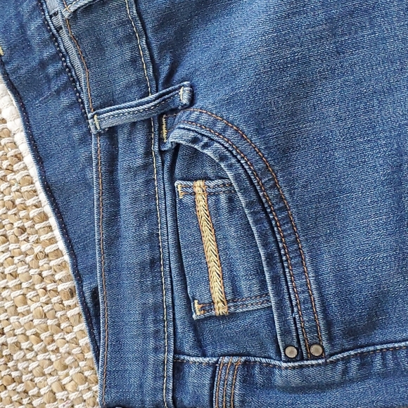 Levi's Classic Bermuda Short western pockets - Picture 3 of 10
